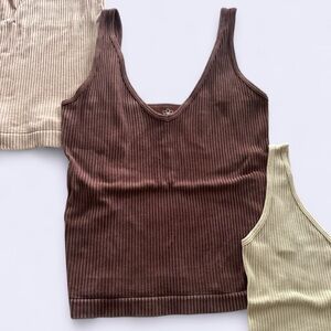 Aura Ribbed Tank Top Set of 3
